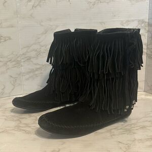 Juicy Couture Tara Moccasin Fringe Boots in black size 9.5